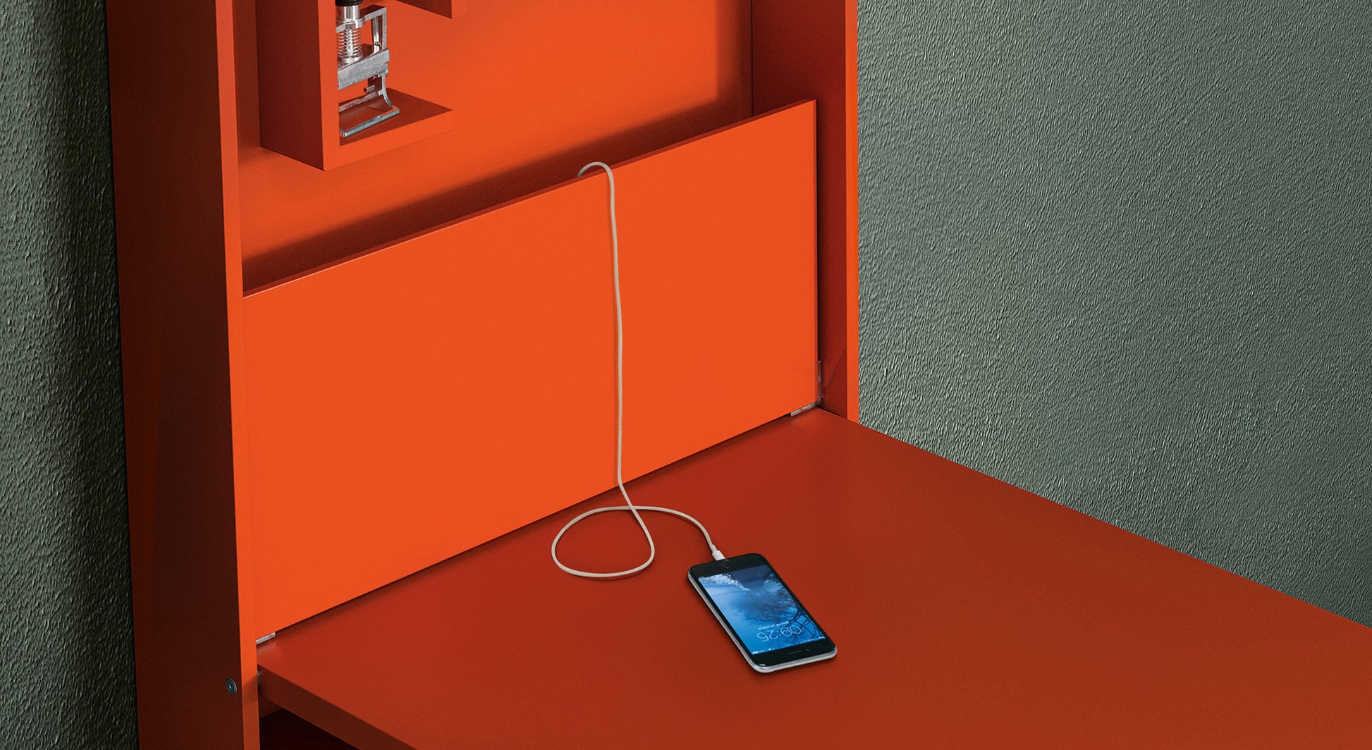 WALLY desk +50 colors & materials