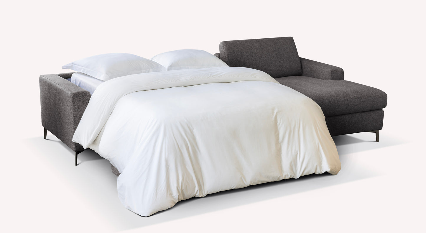 Canapé convertible Lisbona en tissu anthracite, angle ouvert, avec literie blanche