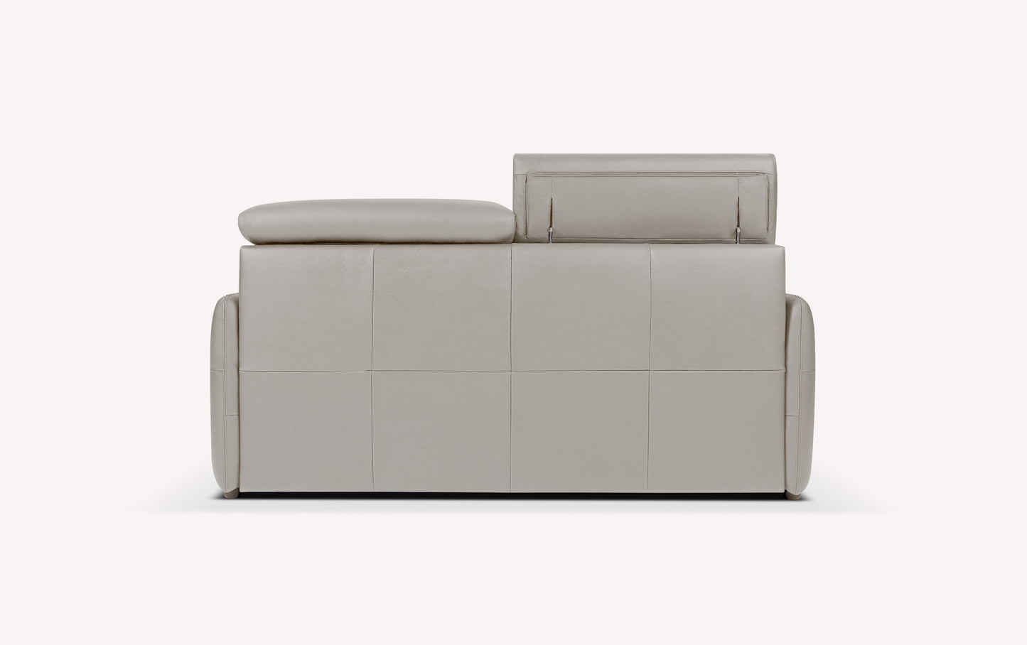 Canapé convertible en cuir gris souris, modèle Bruce, vu de côté avec accoudoir et dossier ajustables