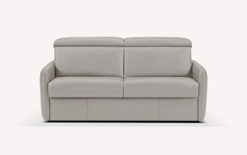 Canapé convertible en cuir gris souris, modèle Bruce, avec dossier et accoudoirs rembourrés