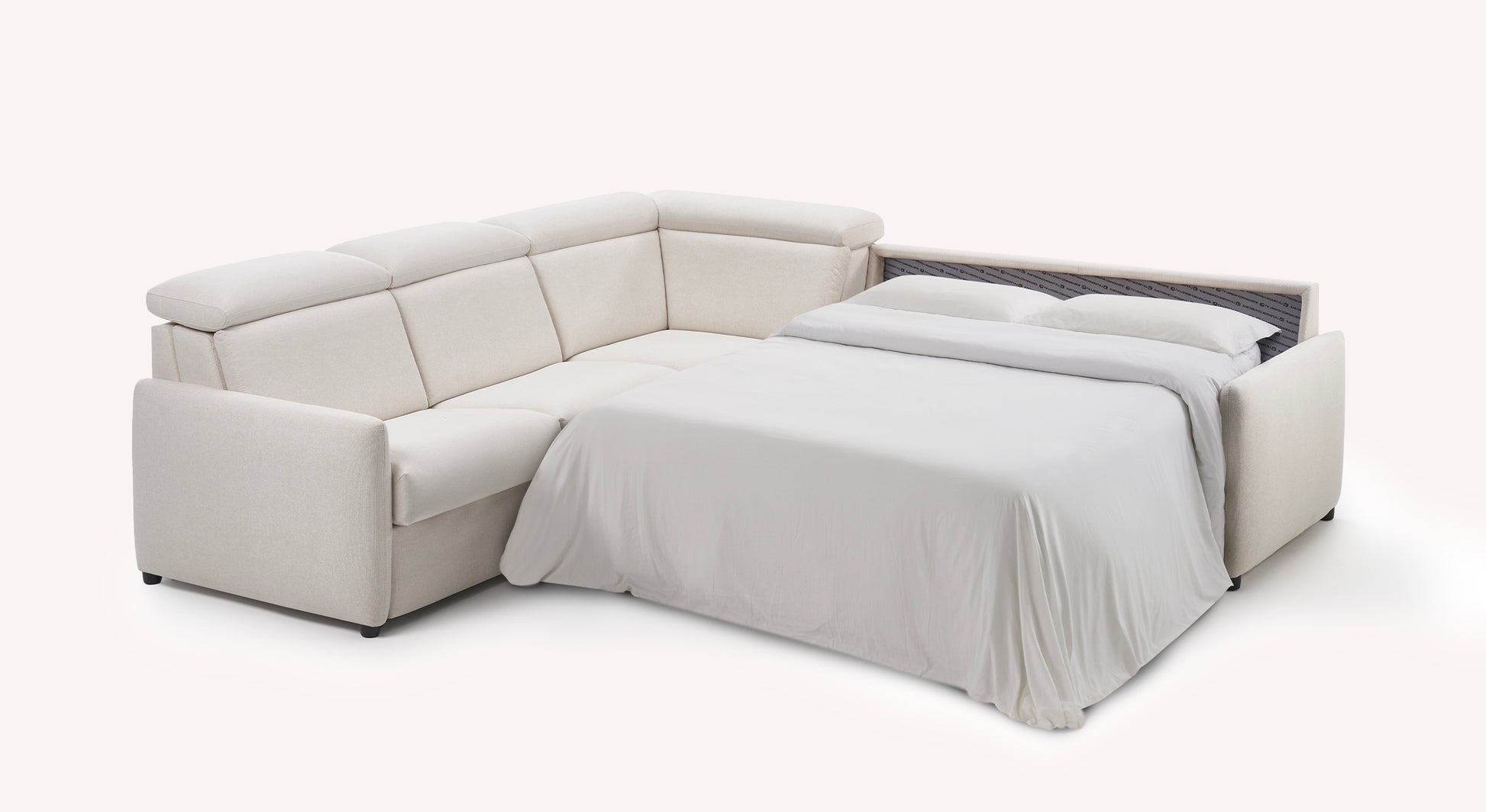 BRUCE Panoramic Corner+500 fabrics & leathers