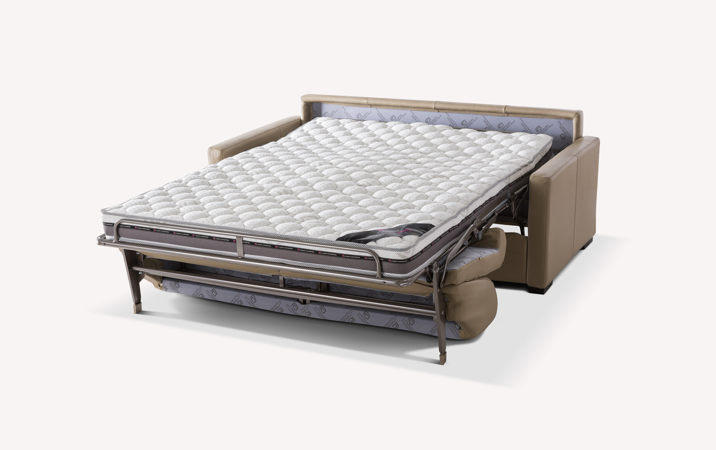Canapé convertible en cuir mastic avec matelas luxueux déplié, modèle Notte