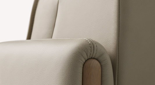 Le canapé convertible : comment choisir entre peau véritable et imitation ?