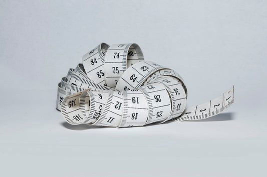 Mètre ruban blanc, es-différentes-tailles-de-lit, twin bed ou lits jumeaux, Traversin, Lit King size, Pont d'amour pour lits, Lits et couettes séparées en Allemagne