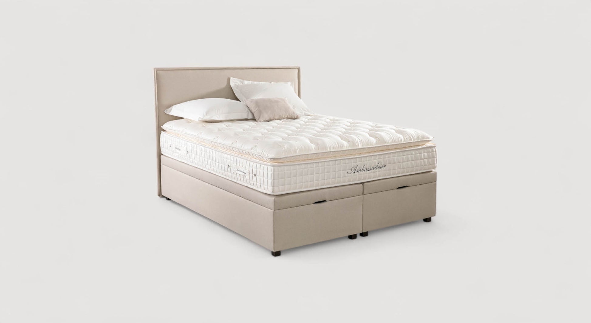 Lit coffre beige Ouessant Luca avec matelas et oreillers, design moderne et fonctionnel