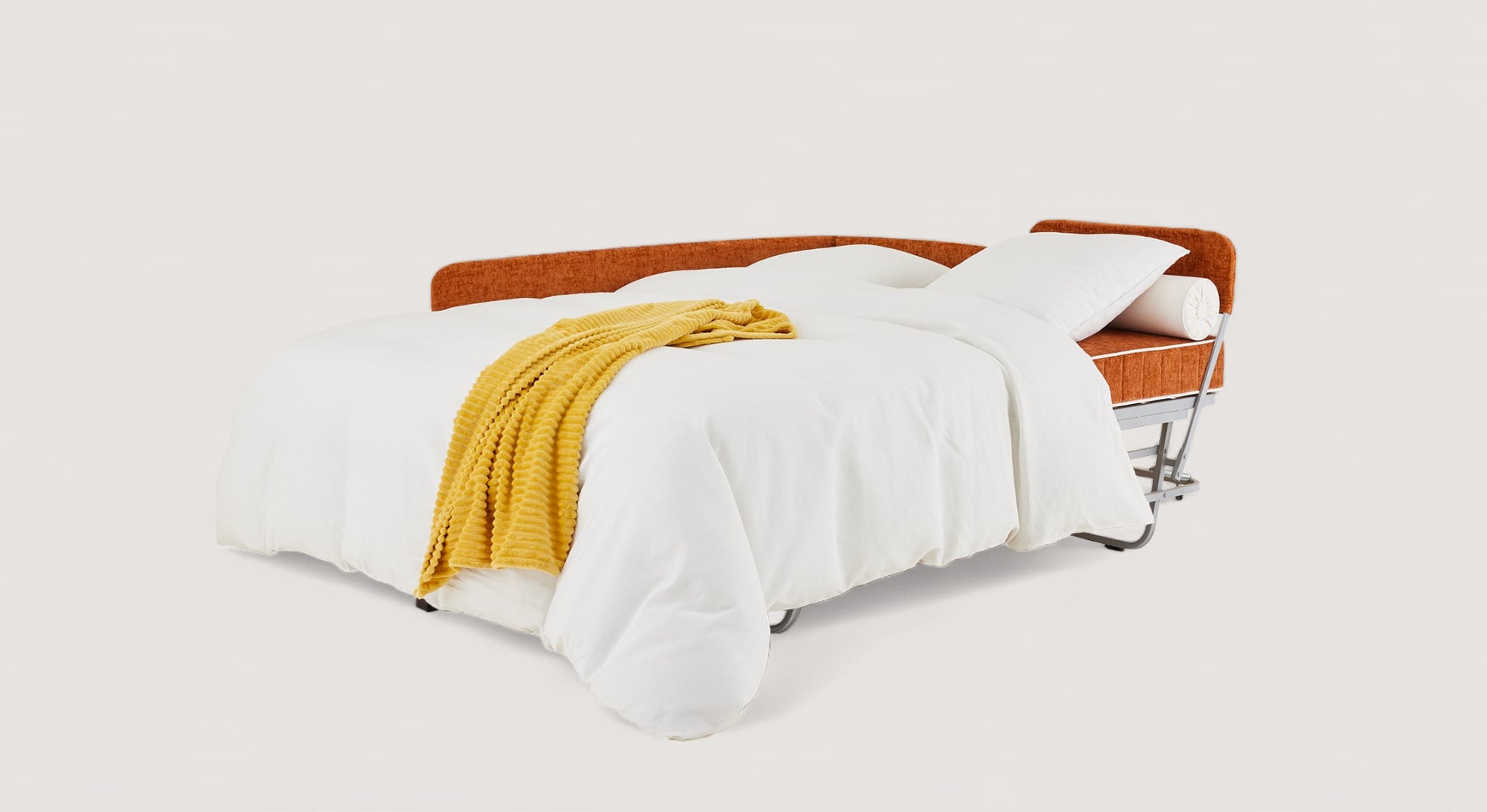 Lit gigogne Nolan avec couverture jaune et draps blancs, cadre en tissu orange